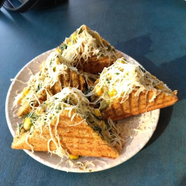 Mushroom Spinach Corn Cheese Grill Sandwich